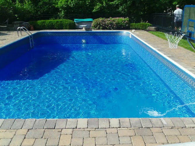 Contractor Sunburst Pools in Mansfield OH