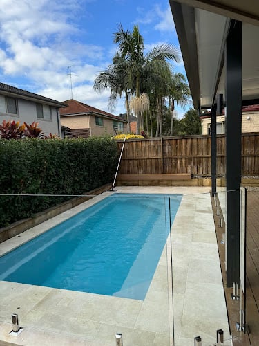 Contractor Irresistible Pools & Spas in Castlereagh NSW