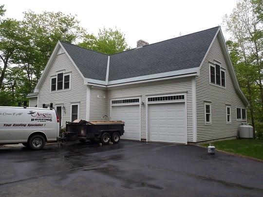 Contractor Austin & Sons Roofing & Siding Inc in Casco ME