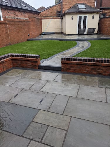 Contractor Whitney Paving in Tipton England