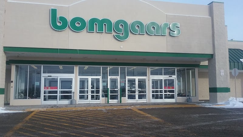 Contractor Bomgaars in Yankton SD