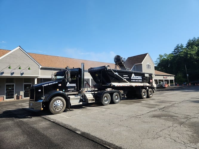 Contractor Asphalt Engineering in Bellingham MA