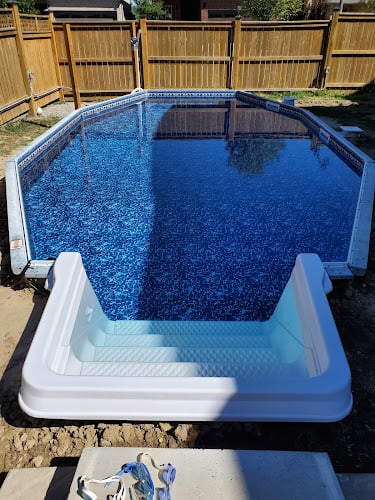 Contractor Smart Pools in Burlington ON