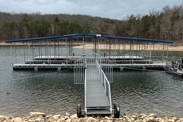 Contractor D & R Dock Builders in Reeds Spring MO