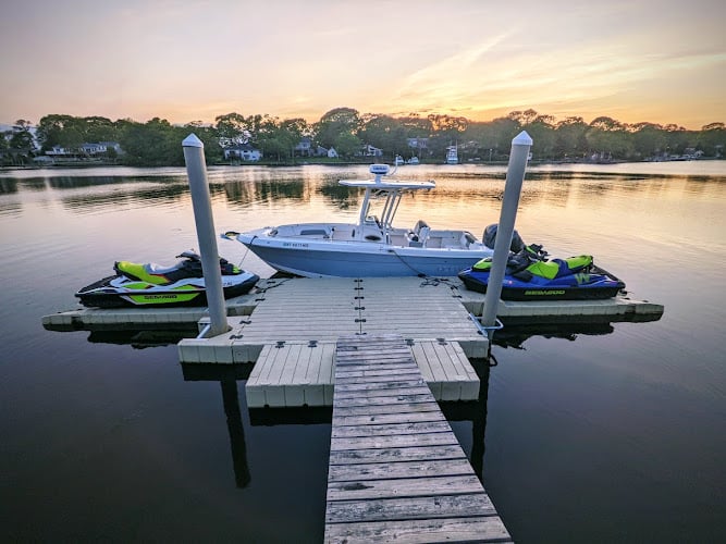 Contractor EZ Dock of Long Island in Seaford NY