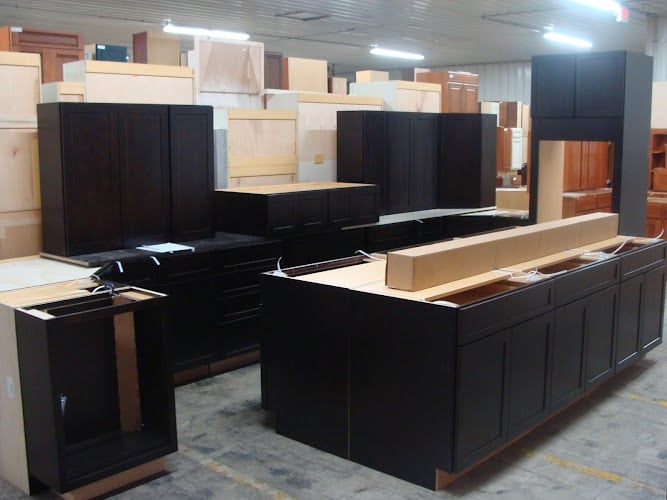 Contractor Cabinet Factories Outlet in Arthur IL