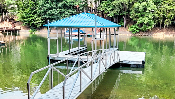 Contractor 760 Docks in Denver NC