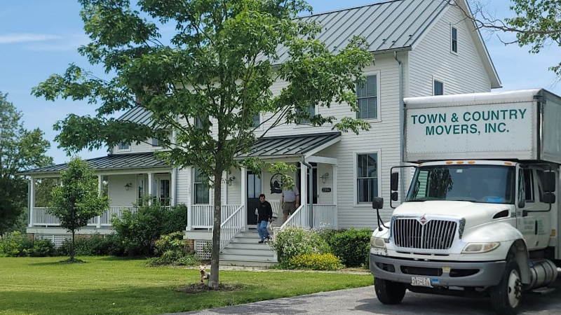 Contractor Town & Country Movers, Inc. in Gaithersburg MD