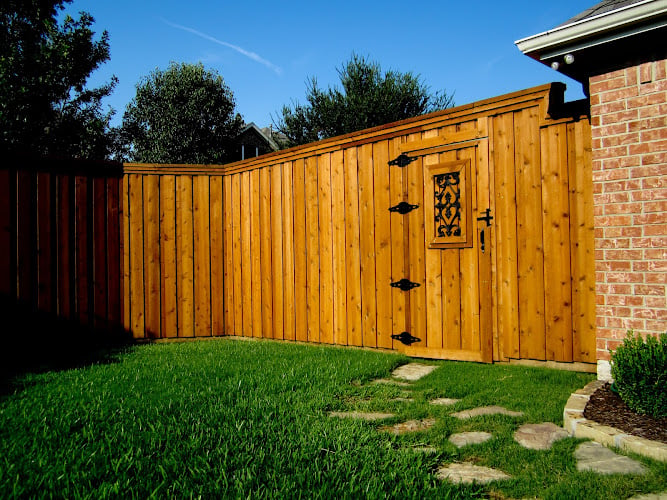 Contractor Affordable Fence Company in Plano TX