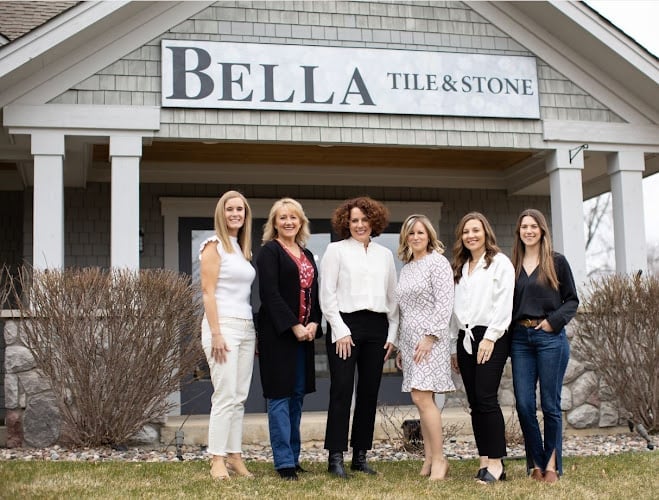 Contractor Bella Tile and Stone in Lake Geneva WI