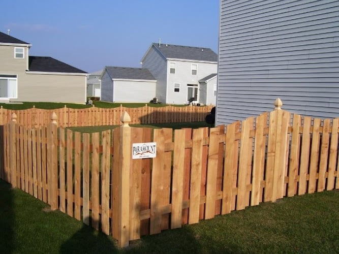 Contractor Paramount Fence in Batavia IL