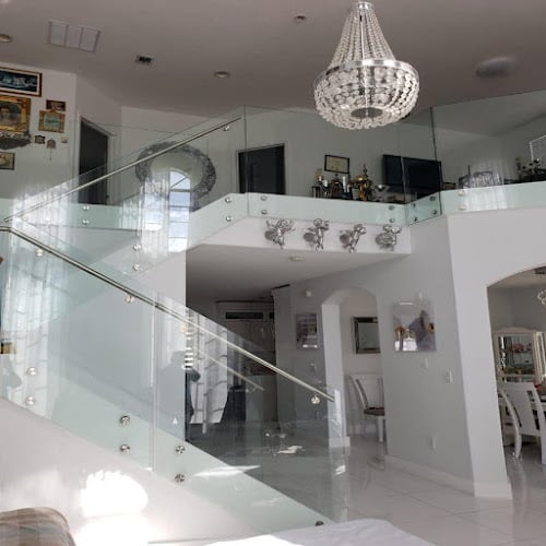 Contractor Accurate Glass & Mirror Inc | Custom Shower Doors, Mirrors & Glass in Carlstadt NJ