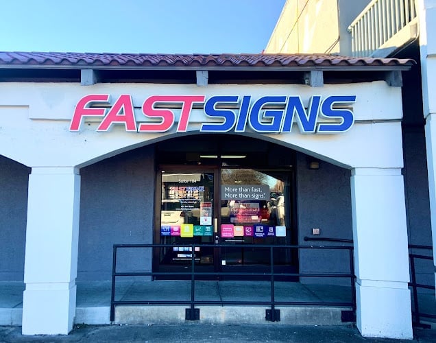 Contractor FASTSIGNS in Nashville TN