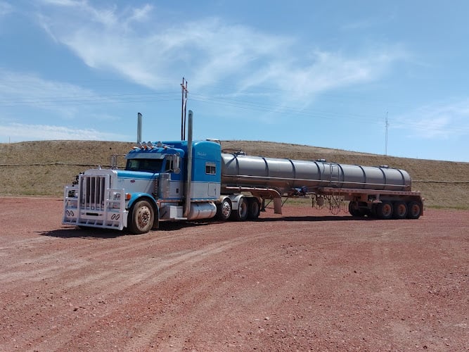 Contractor Blackshirt Oilfield Services in Arnegard ND