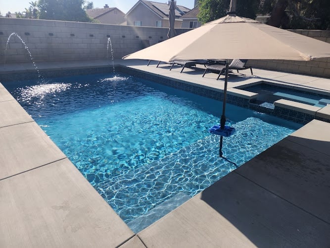 Contractor Blue Paradise Custom Pools Inc in Fontana CA