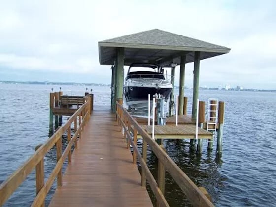 Contractor B & W Marine Construction in Jacksonville FL