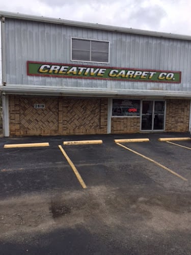 Contractor Creative Carpet Co. in Benton AR