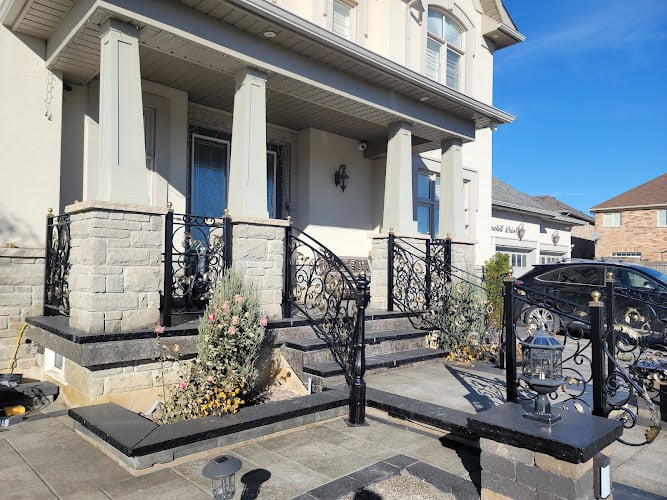 Contractor Elegance Fence And Railing in Brampton ON