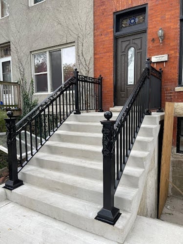 King Iron Works Chicago Inc | pergolas | fences | handrails