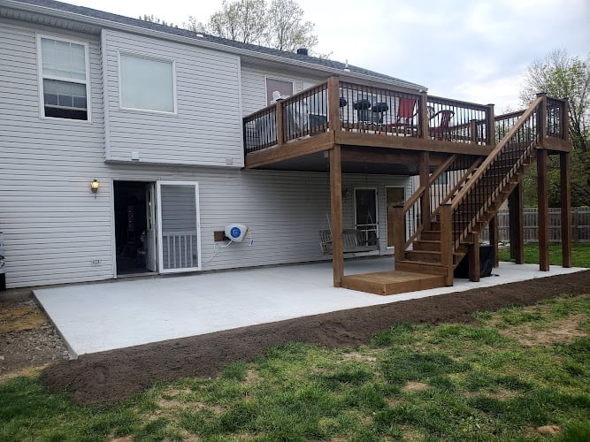 Contractor Pro Deck & Design in Shawnee KS