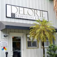 Contractor Delorie Countertops & Doors Inc in Pompano Beach FL