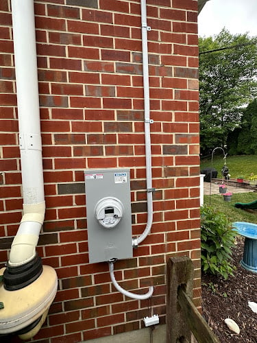 Contractor Plugg Electric in Baltimore MD