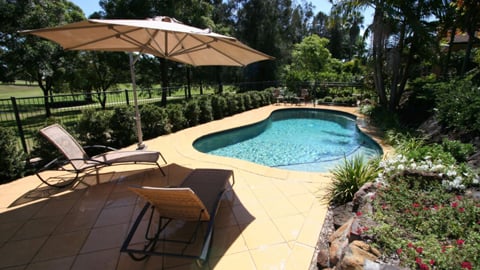 JADE SWIMMING POOLS - Building & Renovating Swimming Pools Hills District | North Shore