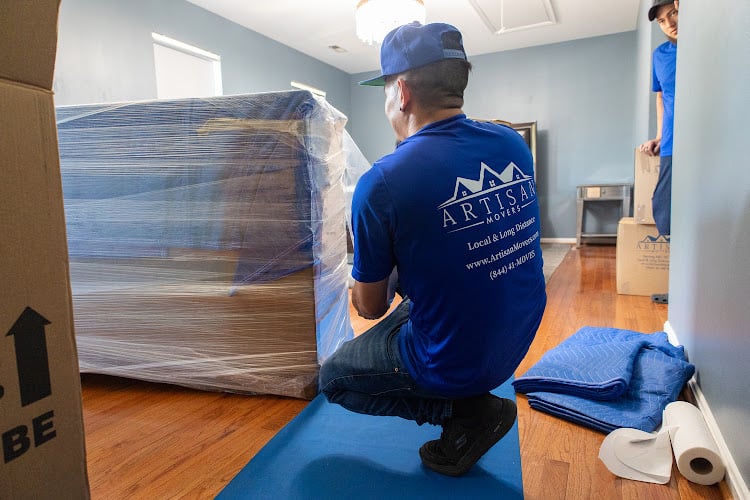 Contractor Artisan Movers in Rockville MD