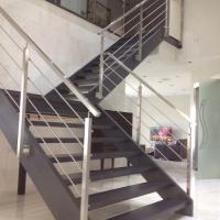 Contractor Yosvanystairs LLC in Miami FL