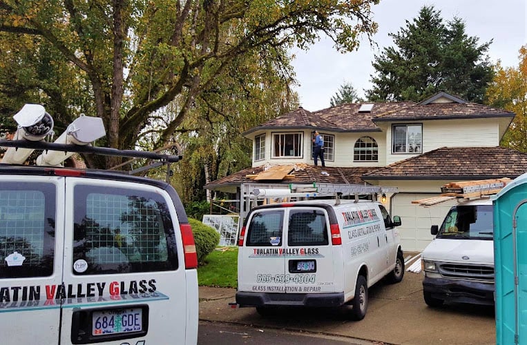 Contractor Tualatin Valley Glass in Portland OR