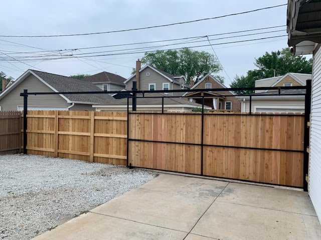 Contractor Just Fence It in Franklin Park IL