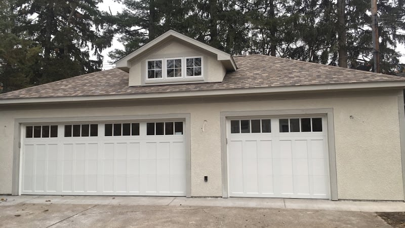 Contractor AA Garage Door in Hudson WI