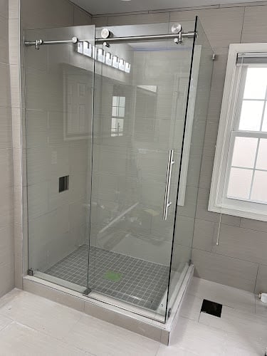 Amani shower doors