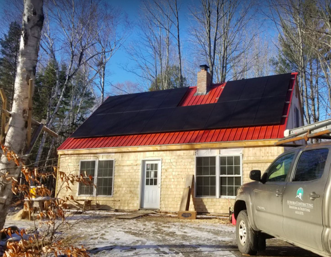 Contractor Aurora Roofing & Solar in Farmington ME