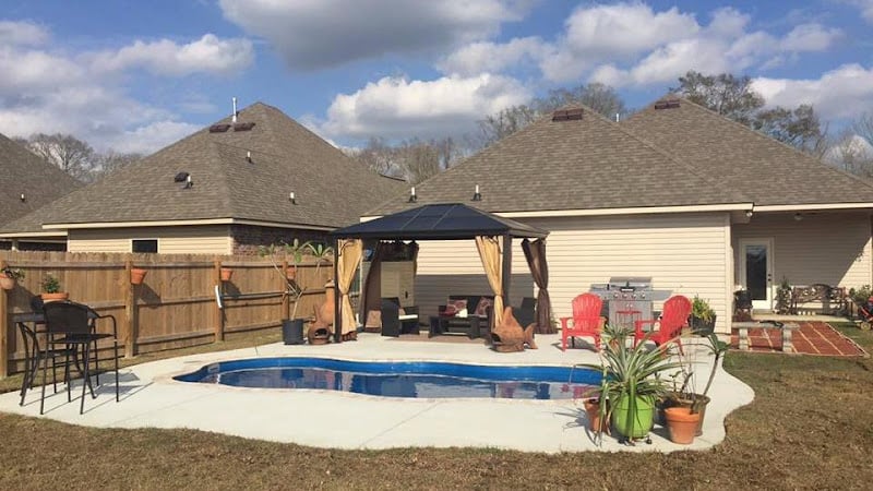 Contractor Bay Pool Company in Waveland MS