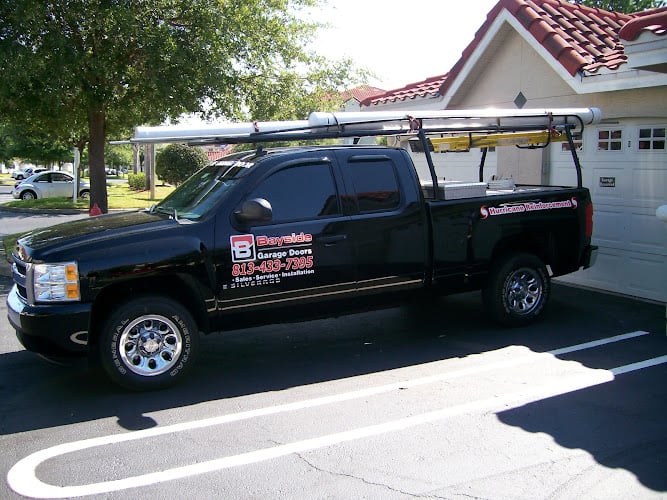 Contractor Bayside Garage Doors in Lutz FL