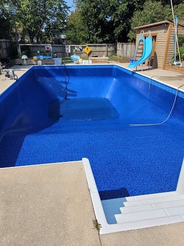 Contractor J & J Pool Service Inc in Waterloo ON