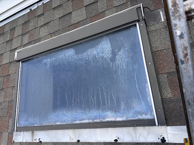 Metropolitan Window & Glass Repair