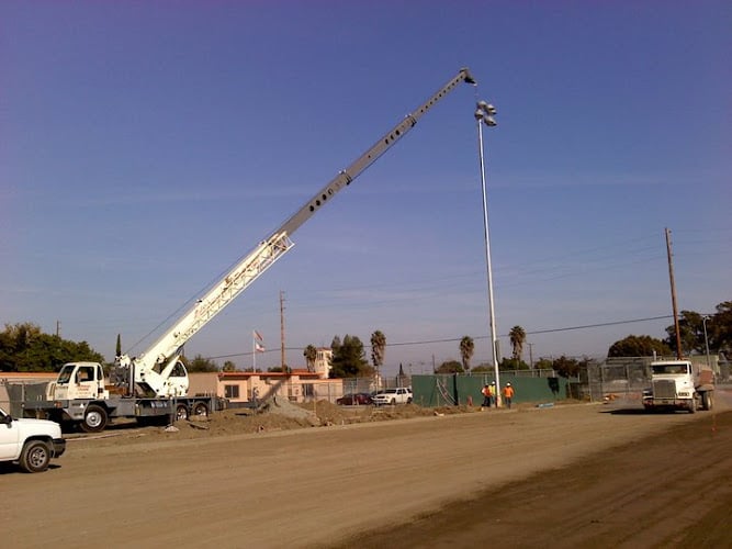 Contractor Advanced Crane in Norwalk CA