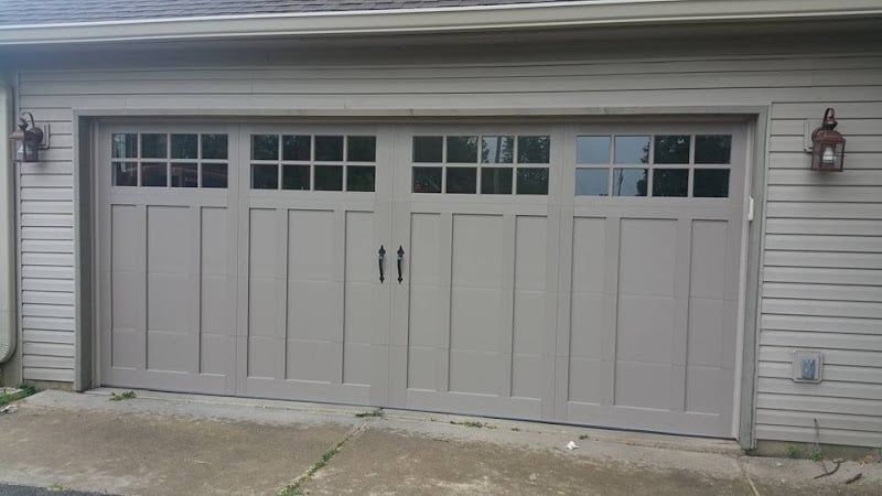 Contractor 1st Choice Doors, LLC. in Indianapolis IN