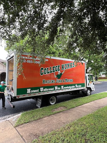 Contractor College Hunks Hauling Junk Austin in Hutto TX