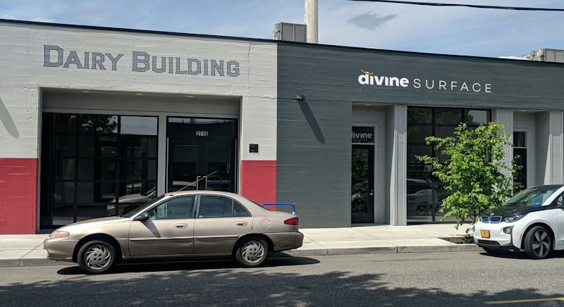 Contractor Divine Surface in Portland OR