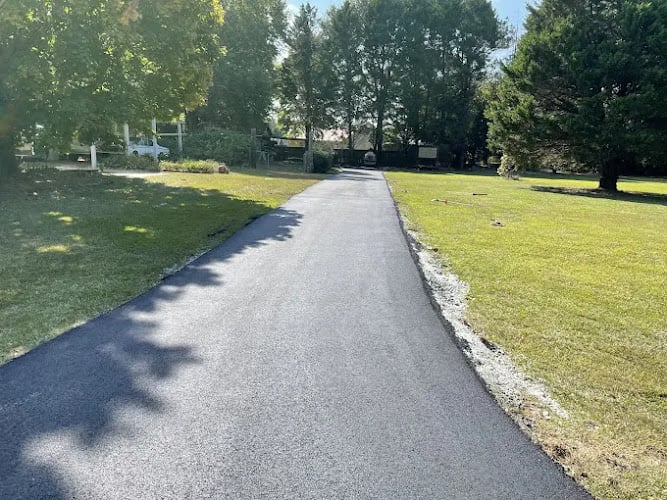 Contractor Finishline Asphalt Paving LLC in Jackson GA