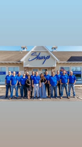 Contractor Sharp Roofing in Holland MI