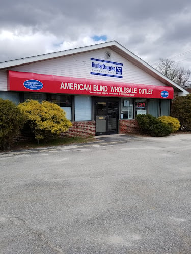 Contractor American Blind Wholesale Outlet in North Providence RI