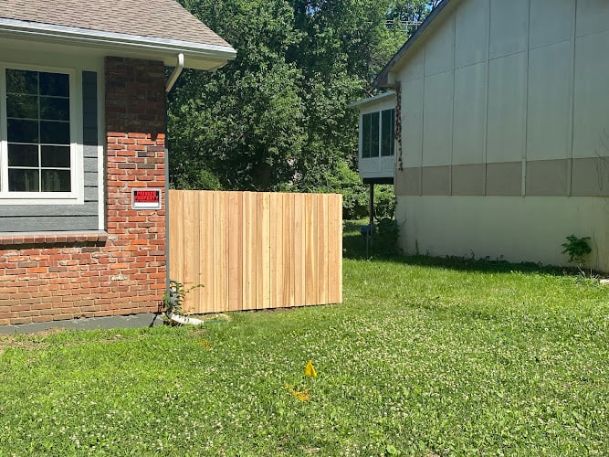 Contractor Superior Fence & Rail in Lenexa KS