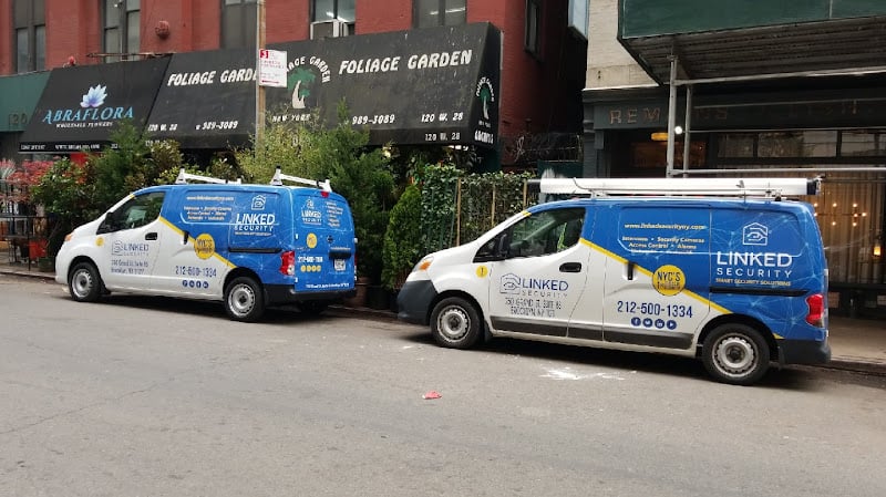 Contractor Linked Security in Brooklyn NY