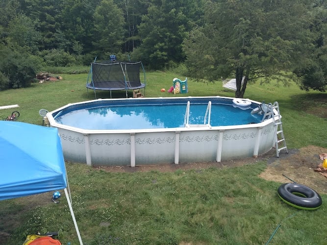 Contractor Don Wings Pool Water Delivery in Benton ME