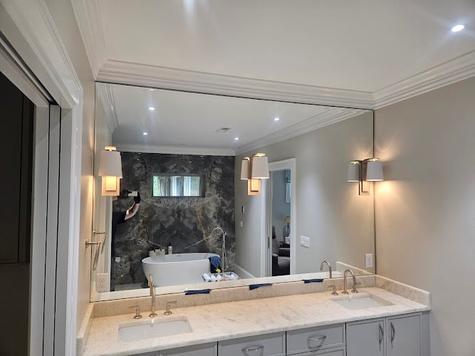 Contractor Custom Mirrors In Chattanooga, TN, Custom Cut Mirrors, Chattanooga Mirrors in Chattanooga TN