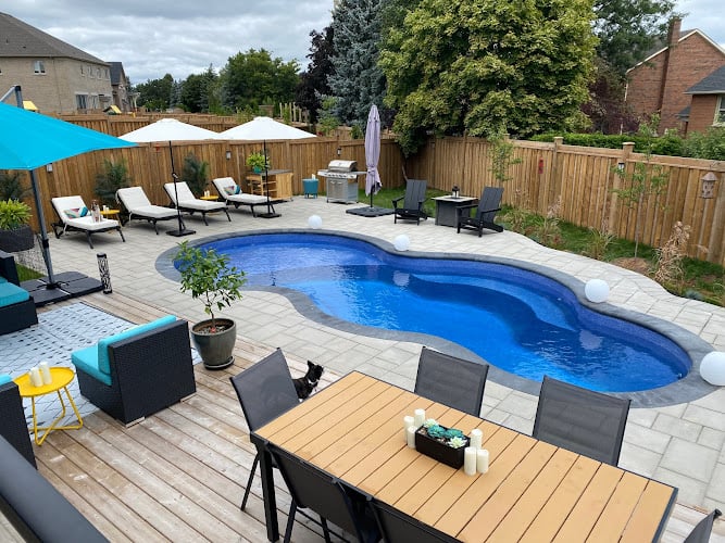 Contractor DLC Pools in Angus ON